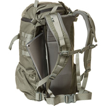 Lade das Bild in den Galerie-Viewer, Mystery Ranch 2 Day assault Rucksack Foliage
